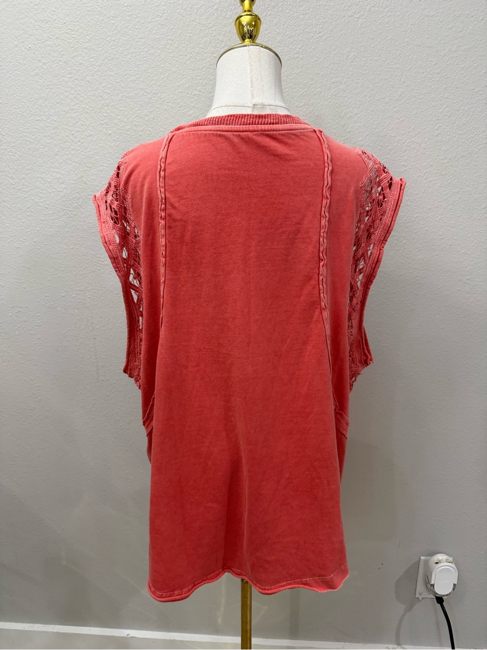 Free People Coral Bright Table For Two Tee Sz M - Picture 5 of 6